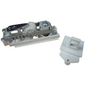 Catch - C00257618 482000023047 Door Catch & Latch Kit (emz) [Whirlpool Indesit]